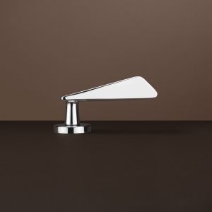 Model: Intona | Available for purchase through Eurostar